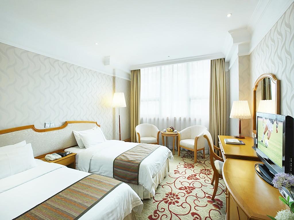 South China Harbour View Hotel Shenzhen Room photo