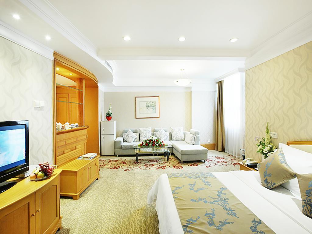 South China Harbour View Hotel Shenzhen Room photo