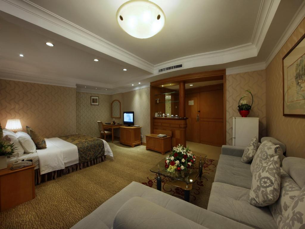 South China Harbour View Hotel Shenzhen Room photo